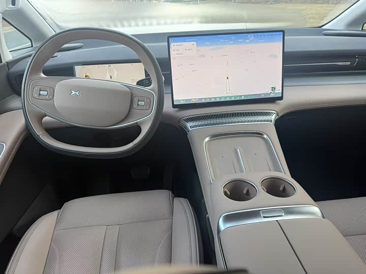 Фото 7 - XPeng X9