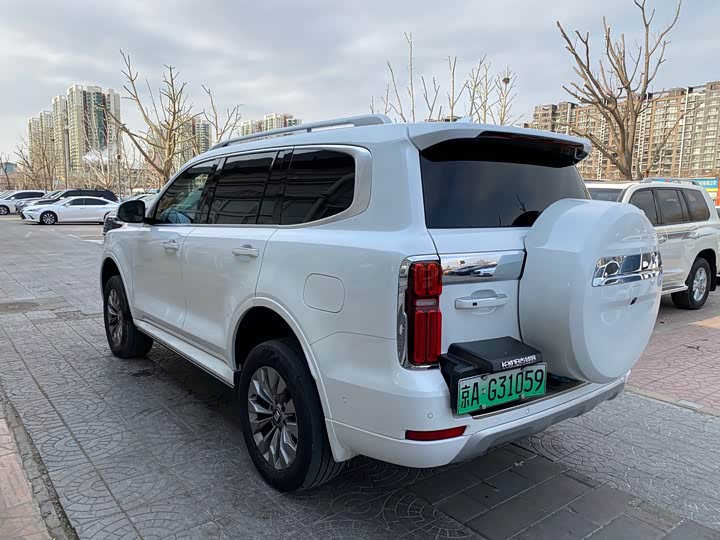 Фото 4 - Tank 500 Hybrid