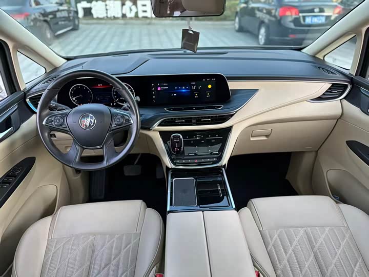 Фото 6 - Buick GL8 ES