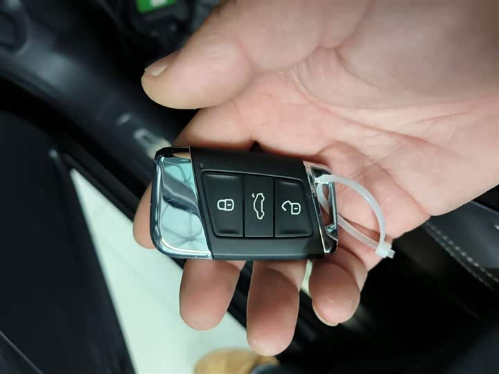 Фото 9 - Volkswagen Magotan