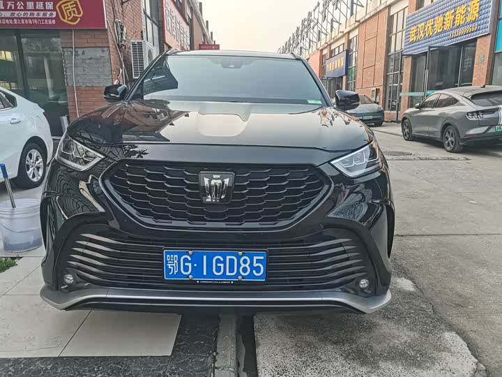 Фото 2 - Toyota Crown Kluger