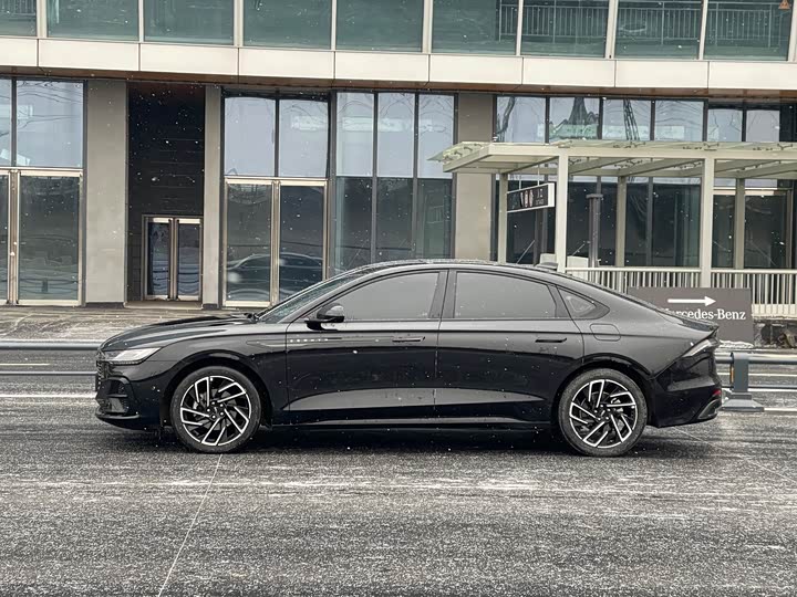 Фото 3 - Lincoln Z (Zephyr)