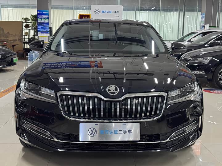 Фото 2 - Skoda Superb