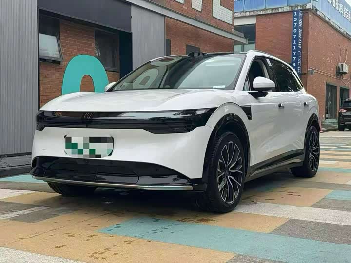 Фото 1 - Zeekr 7X