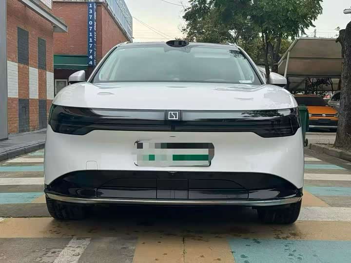 Фото 2 - Zeekr 7X