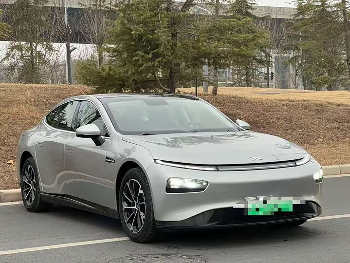 Фото 3 - XPeng P7