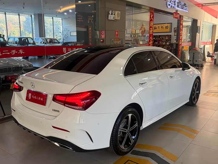 Фото 3 - Mercedes-Benz A-Class