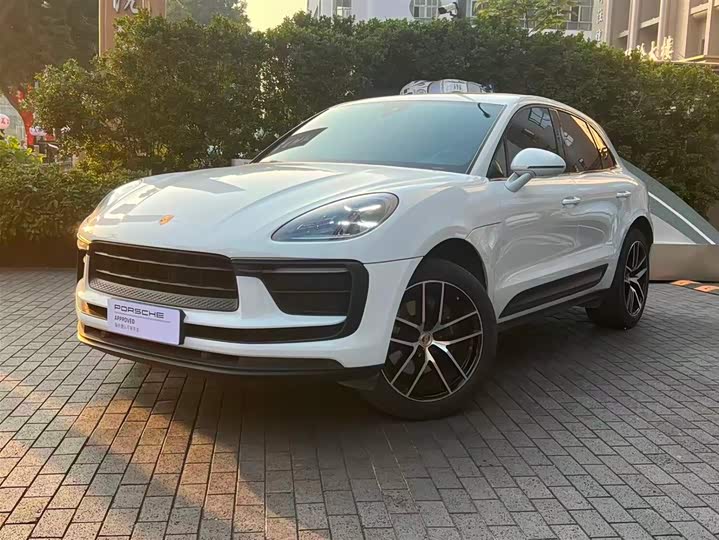 Фото 1 - Porsche Macan