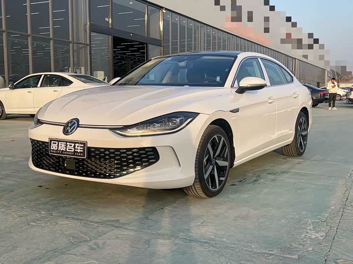 Фото 1 - Volkswagen Lamando L