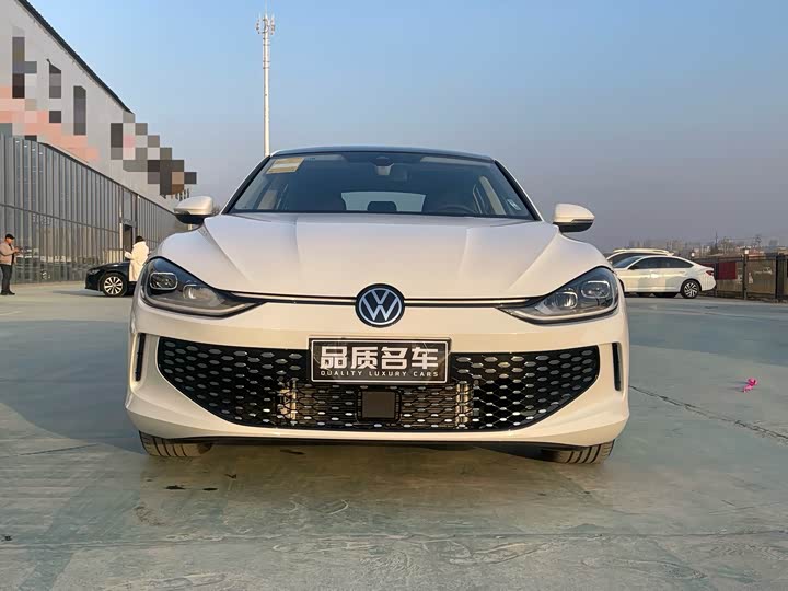 Фото 2 - Volkswagen Lamando L