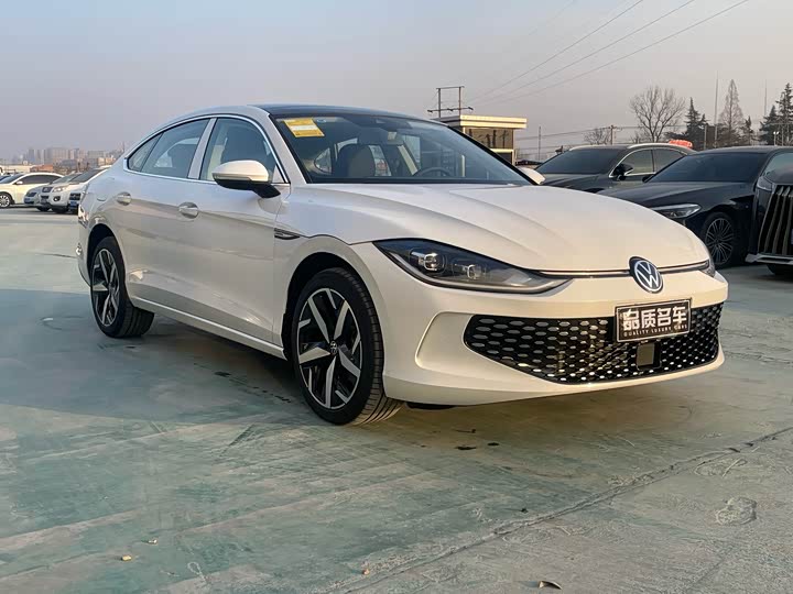 Фото 3 - Volkswagen Lamando L