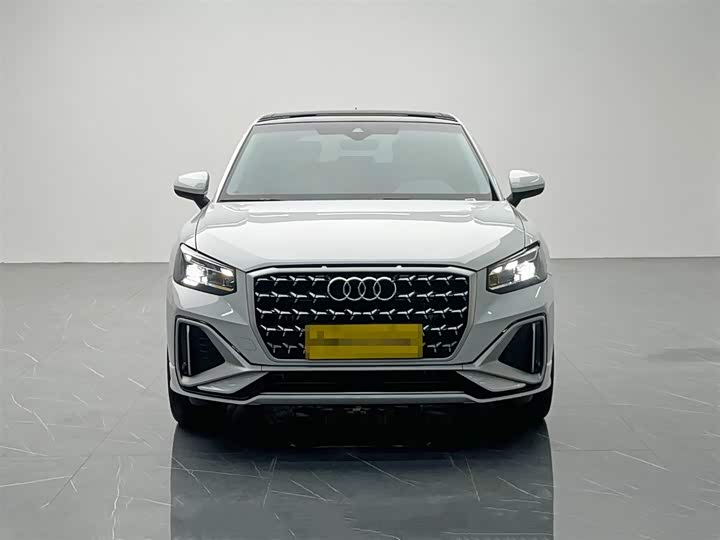 Фото 2 - Audi Q2L