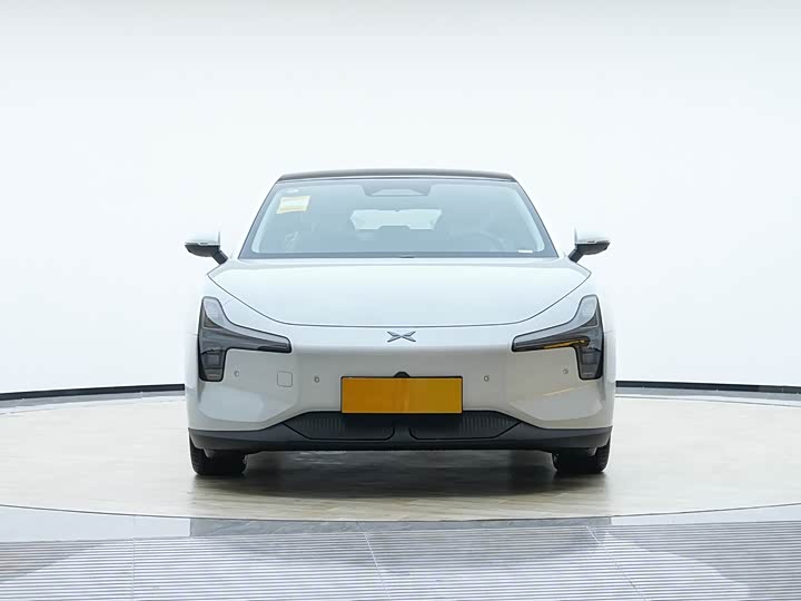 Фото 2 - XPeng Mona M03