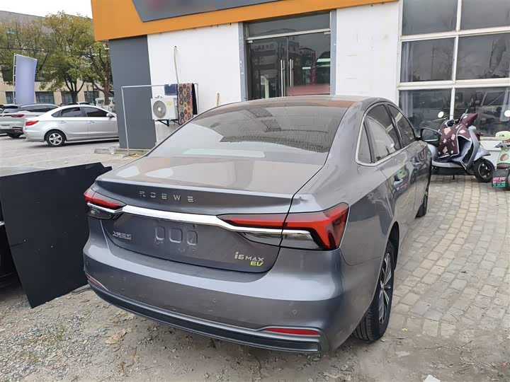 Фото 7 - Roewe i6 Max EV