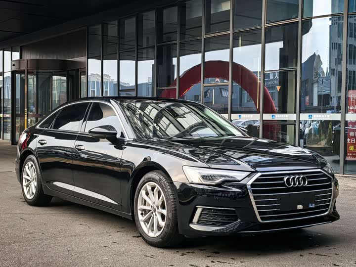 Фото 3 - Audi A6L