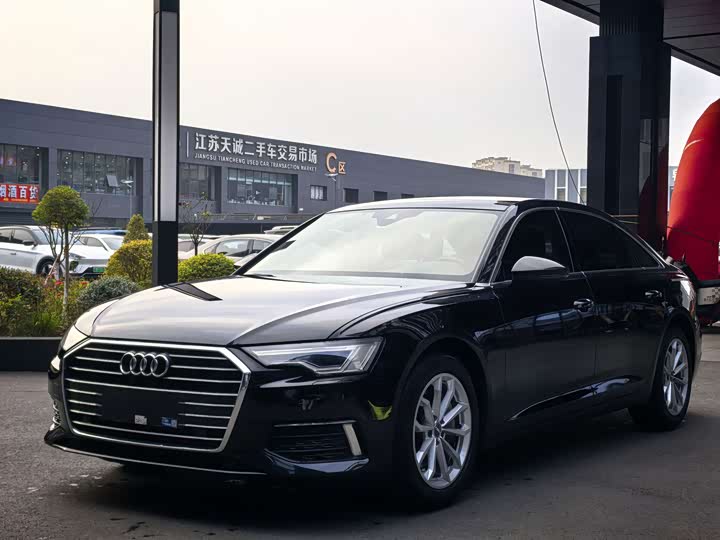 Фото 4 - Audi A6L