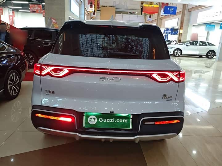 Фото 6 - BYD Yuan Up