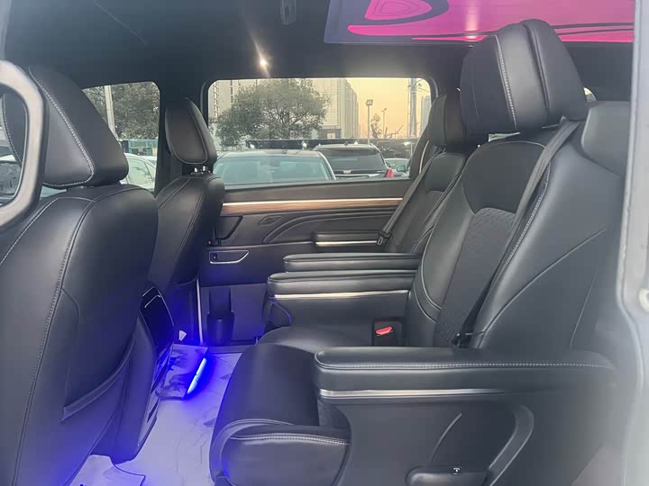 Фото 5 - GAC Trumpchi M8