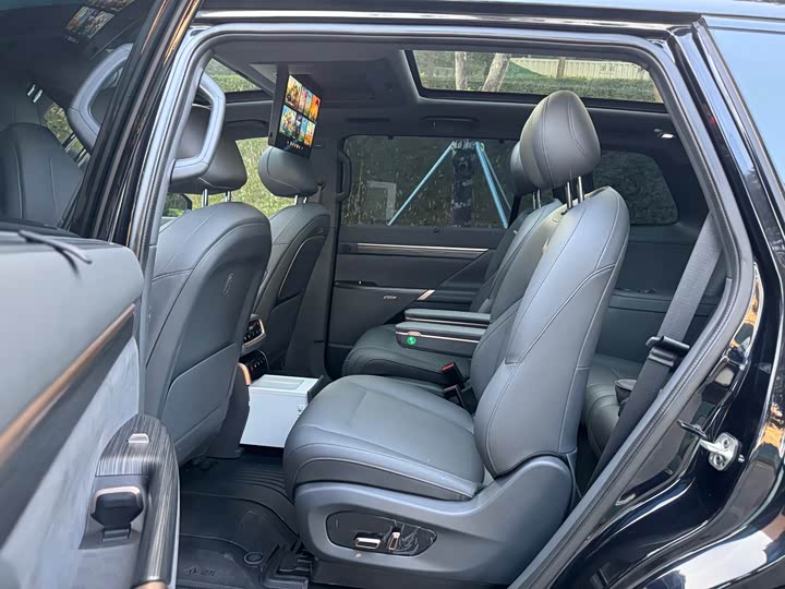 Фото 7 - Dongfeng Yipai eπ 008