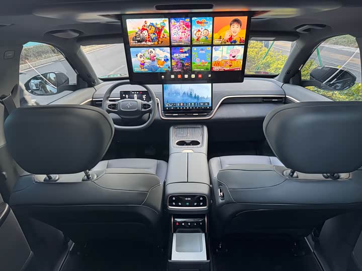 Фото 9 - Dongfeng Yipai eπ 008