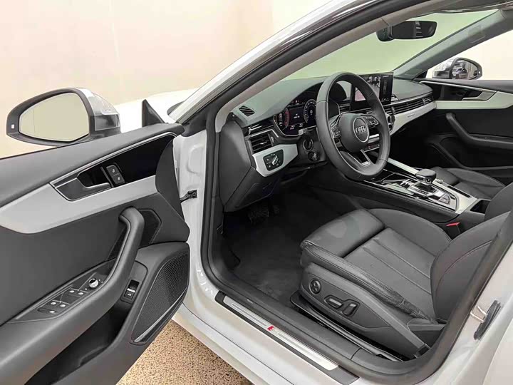 Фото 7 - Audi A5