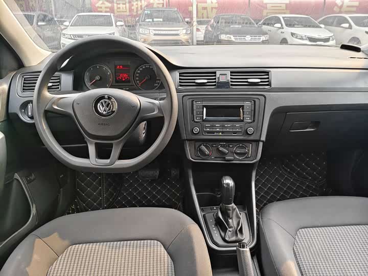 Фото 5 - Volkswagen Santana