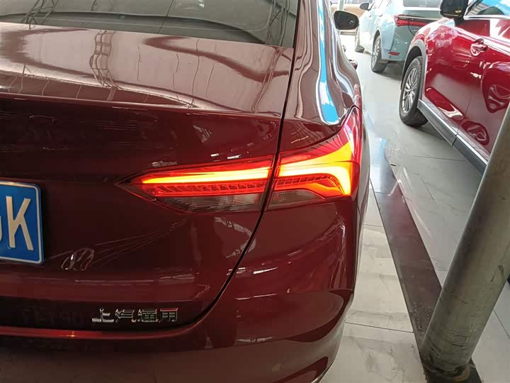 Фото 8 - Buick Verano