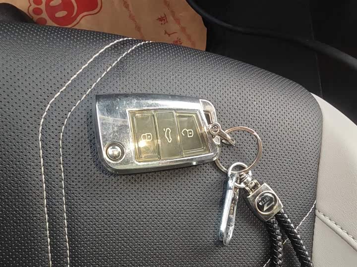 Фото 9 - Jetta VS7