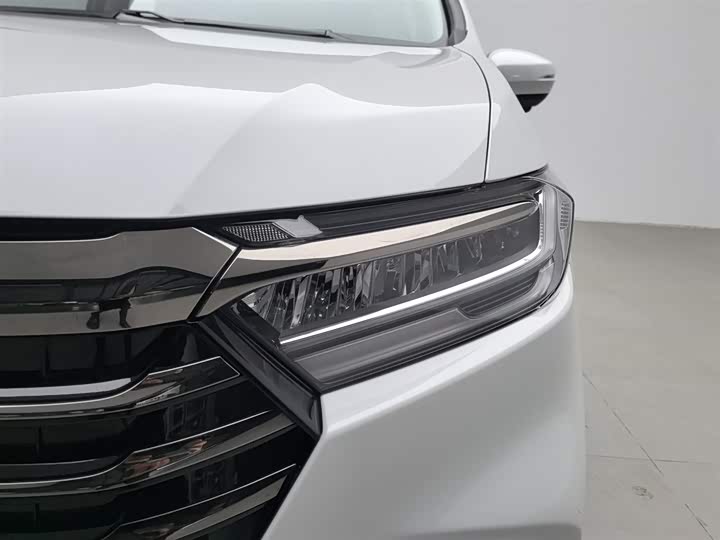 Фото 7 - Honda Odyssey