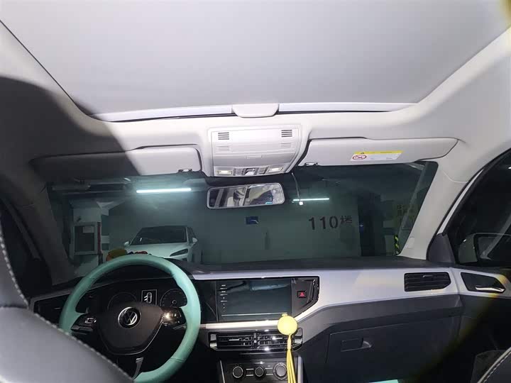 Фото 9 - Volkswagen Polo