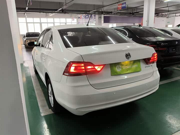 Фото 5 - Volkswagen Santana