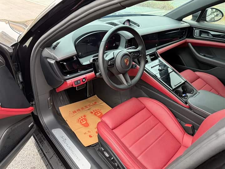 Фото 4 - Porsche Panamera