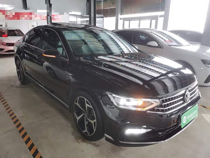 Фото 4 - Volkswagen Magotan