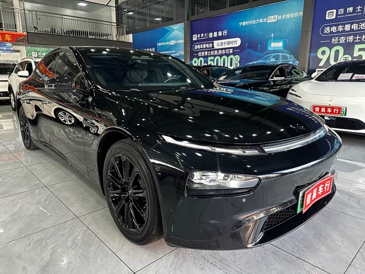 Фото 3 - XPeng P7