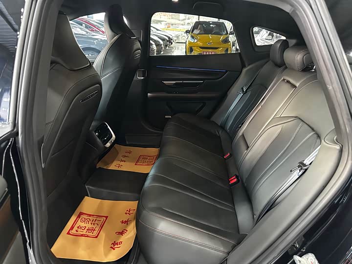 Фото 8 - XPeng P7