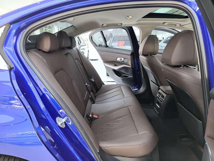 Фото 9 - BMW 3 Series