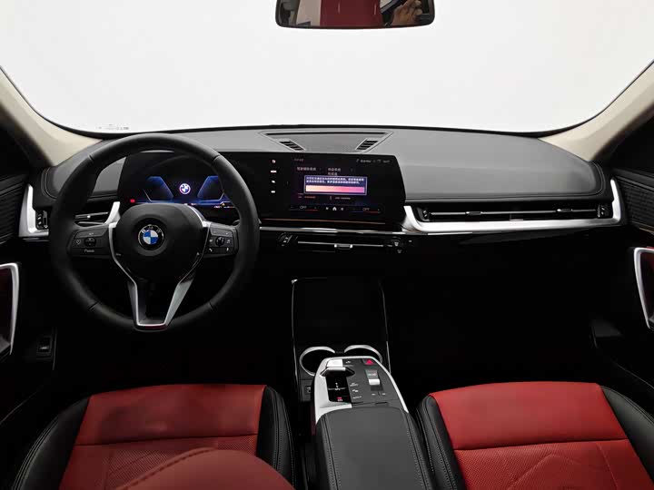Фото 9 - BMW X1