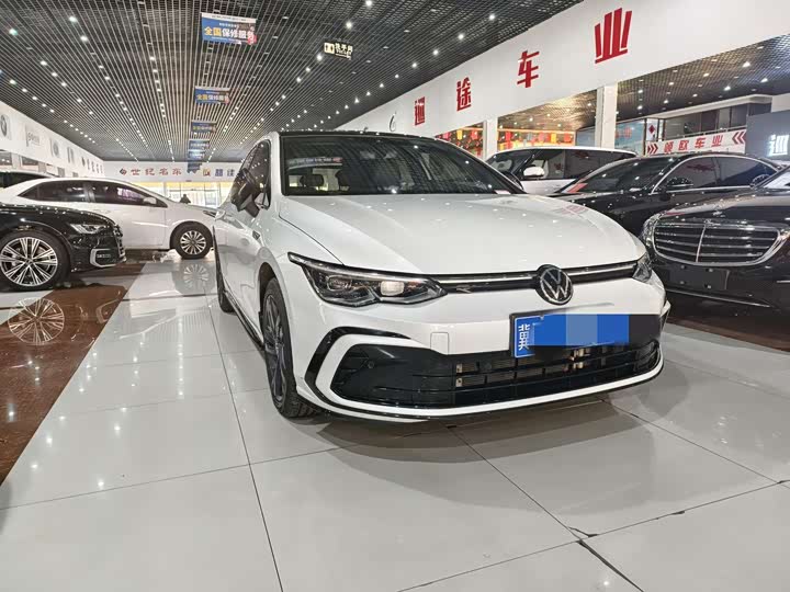 Фото 3 - Volkswagen Golf