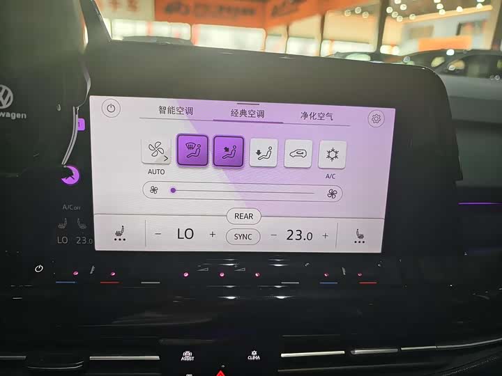 Фото 8 - Volkswagen Golf