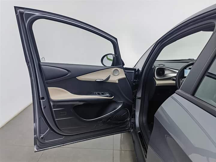 Фото 8 - BYD Dolphin