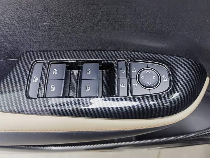 Фото 9 - BYD Dolphin