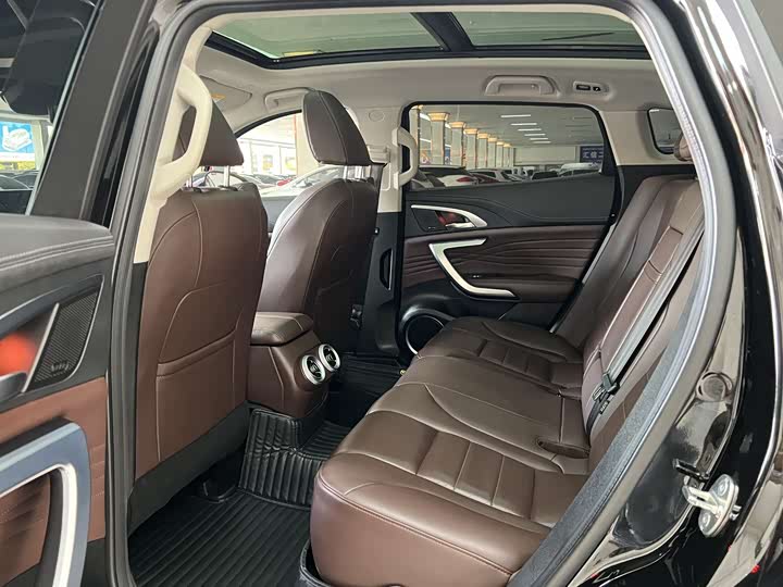 Фото 6 - Wey VV7