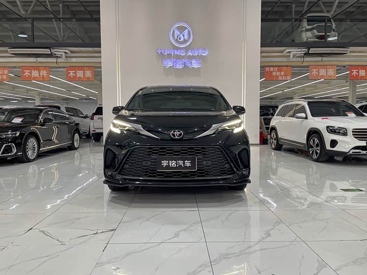 Фото 2 - Toyota Granvia