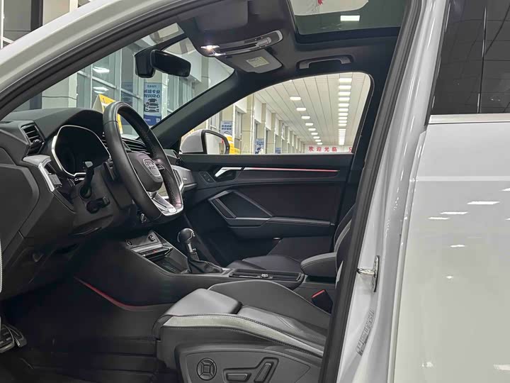 Фото 3 - Audi Q3