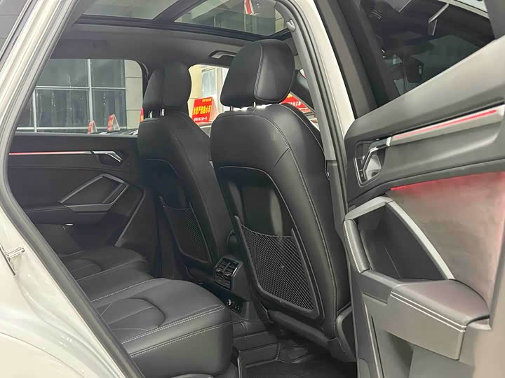 Фото 7 - Audi Q3