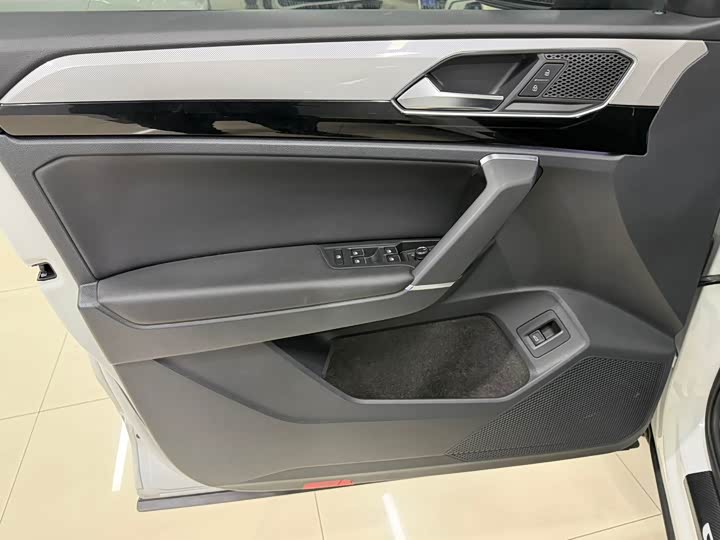 Фото 7 - Volkswagen Tayron