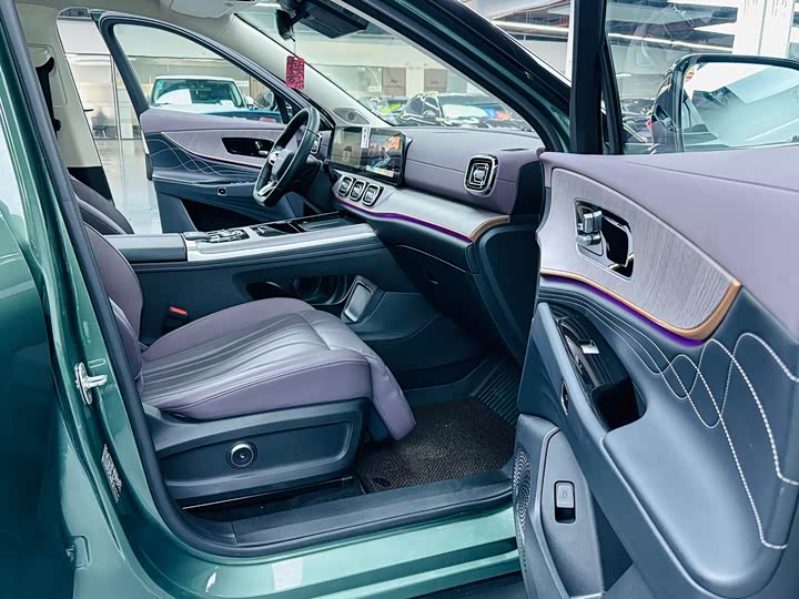 Фото 8 - Chery Fulwin T10