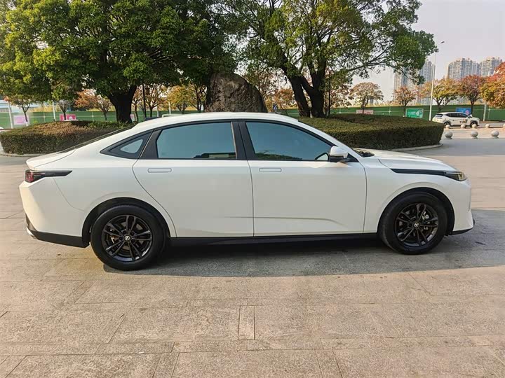 Фото 5 - Changan Yida