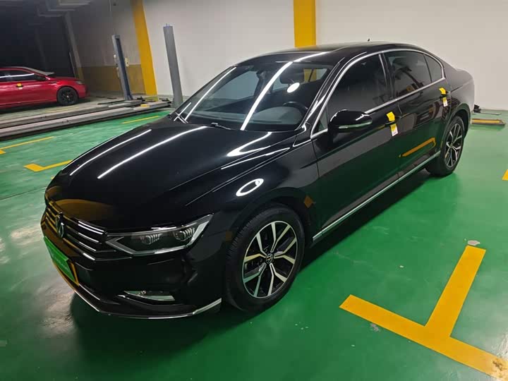 Фото 2 - Volkswagen Magotan