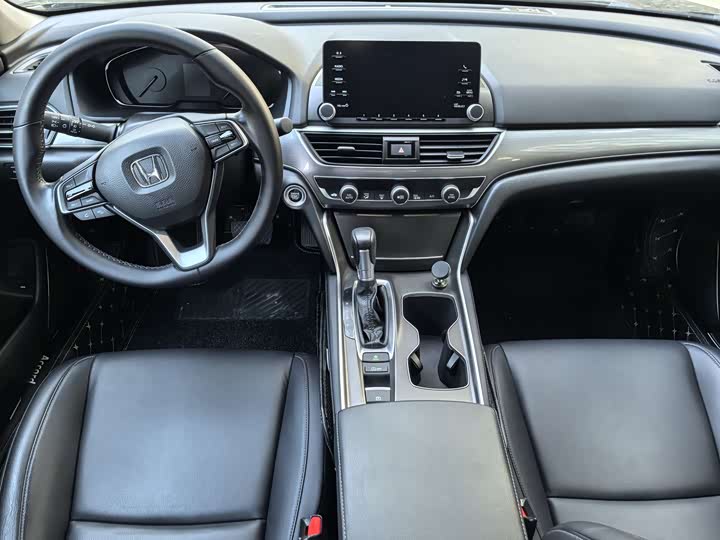 Фото 5 - Honda Accord